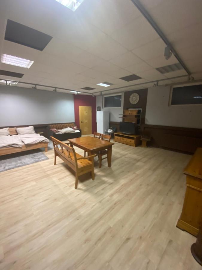 Nous Cafe & Restaurant Hotel Krumnussbaum Buitenkant foto